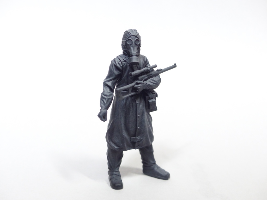 1/35 ソ連NBC兵 フィギュア2 VSSを持つ兵士
