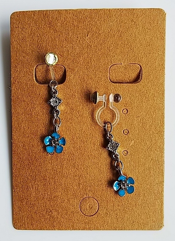 【ハイキューデザイン】 小花チャーム