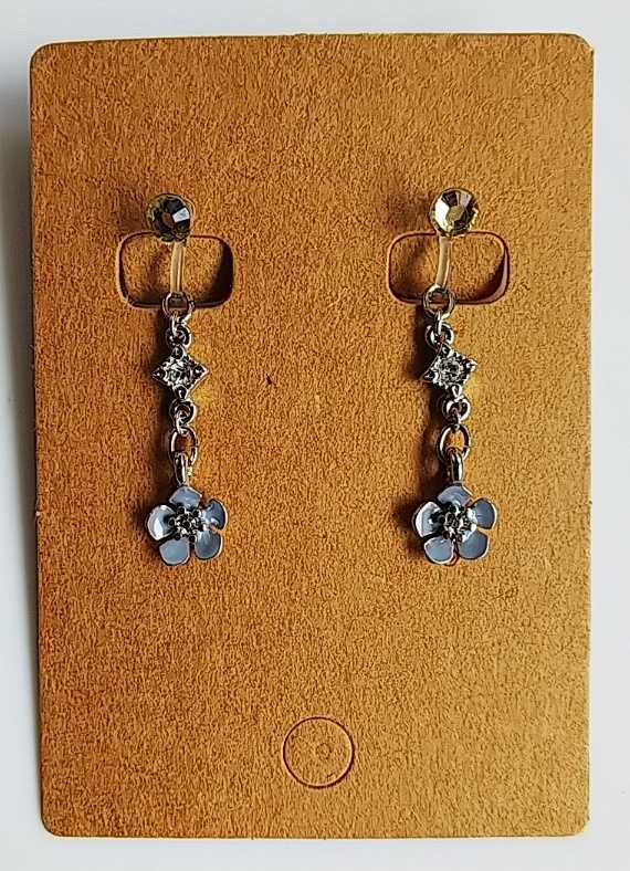 【ハイキューデザイン】 小花チャーム