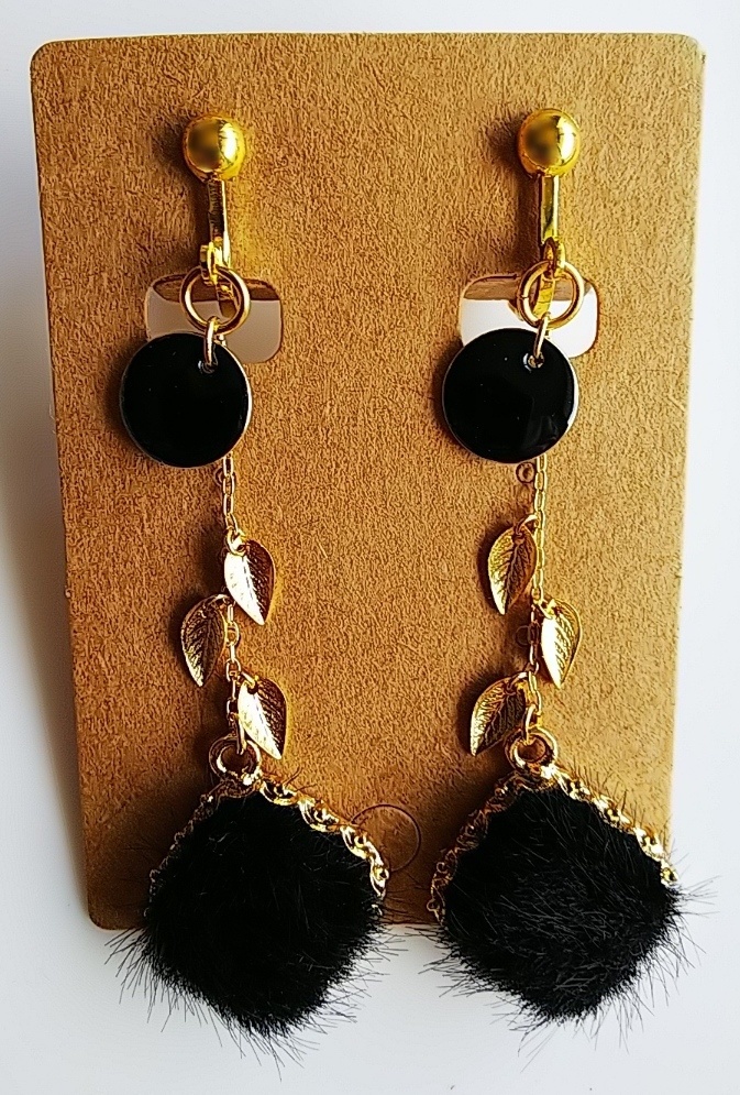 【ハイキューデザイン】 菱型ファー&リーフ