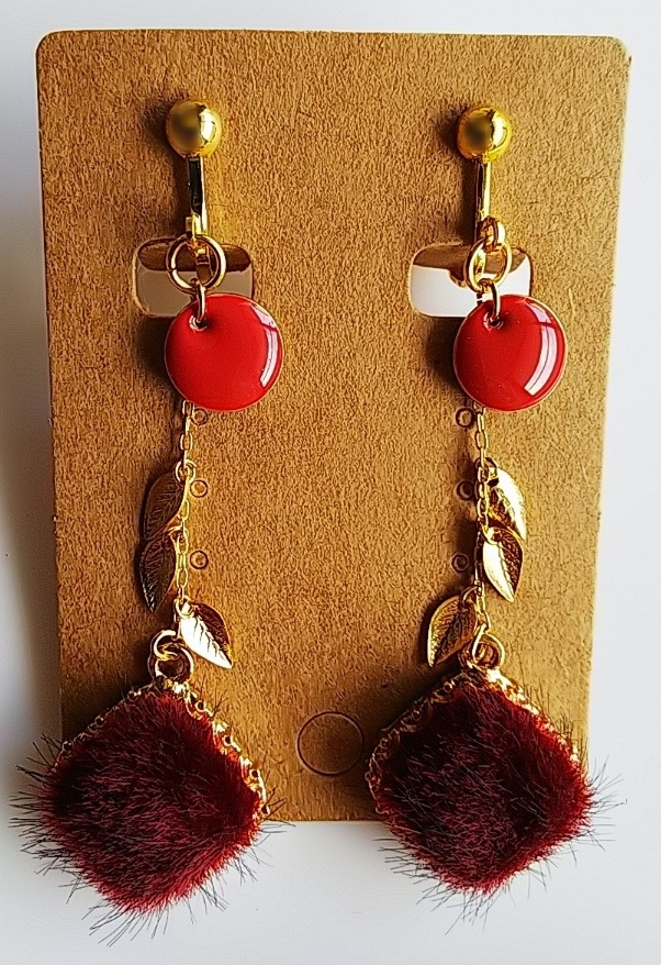 【ハイキューデザイン】 菱型ファー&リーフ