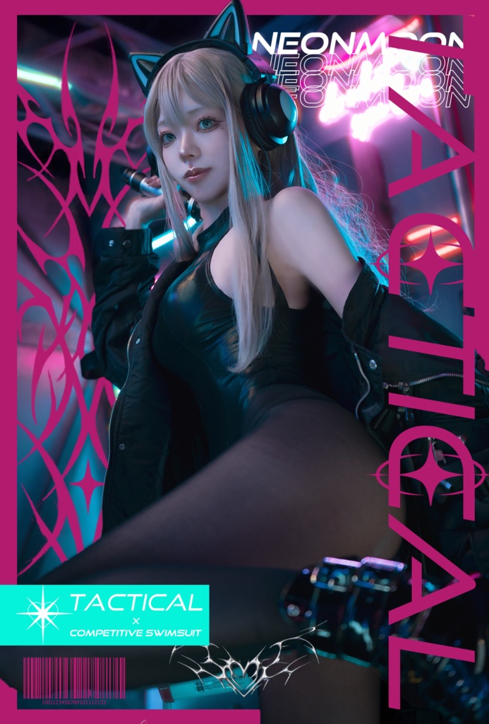 【CH43】新刊デジタル写真集「Tactical NEON MOON」