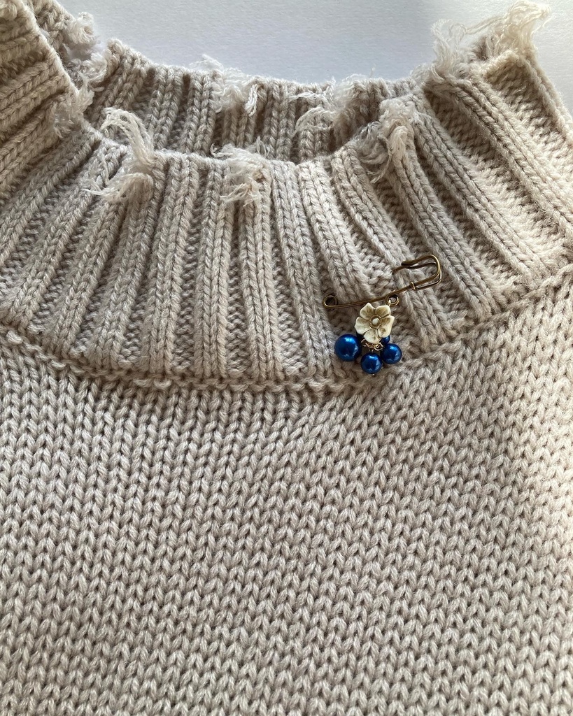 【短歌《青の真珠》ピンブローチ】