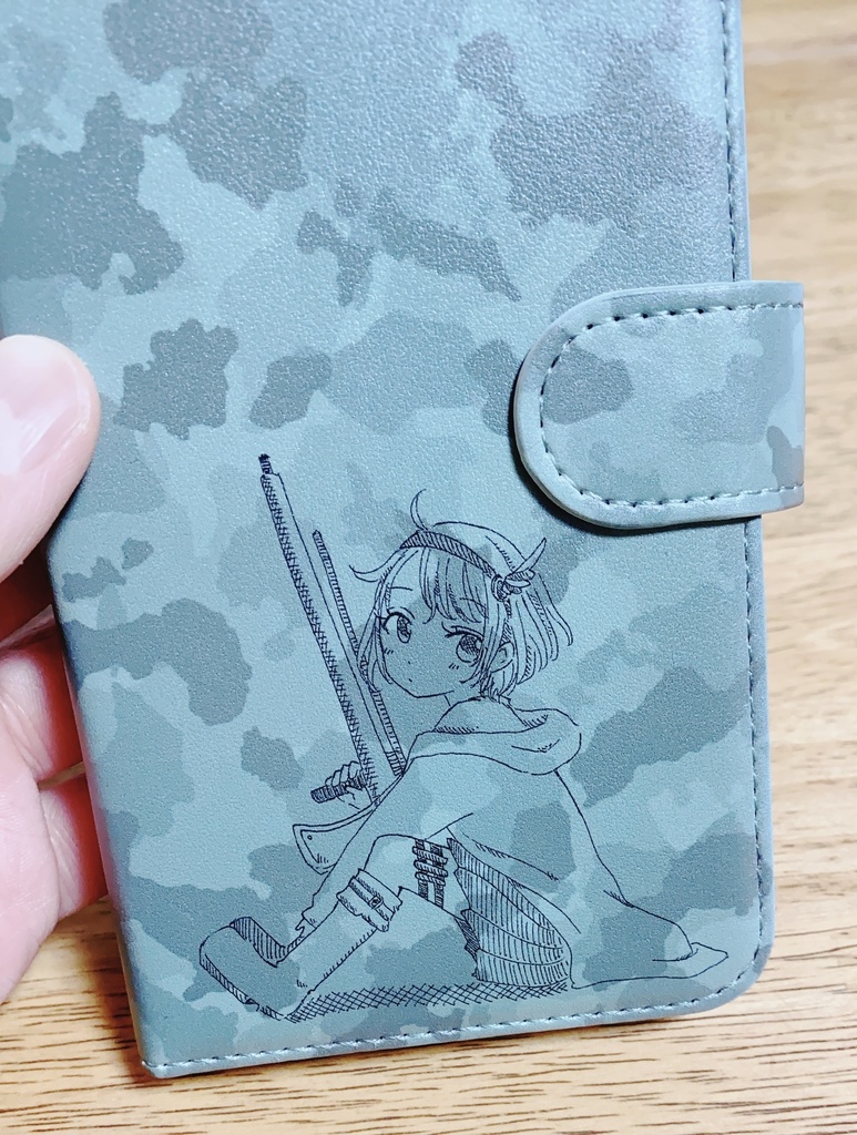 スマホケース 迷彩 女の子