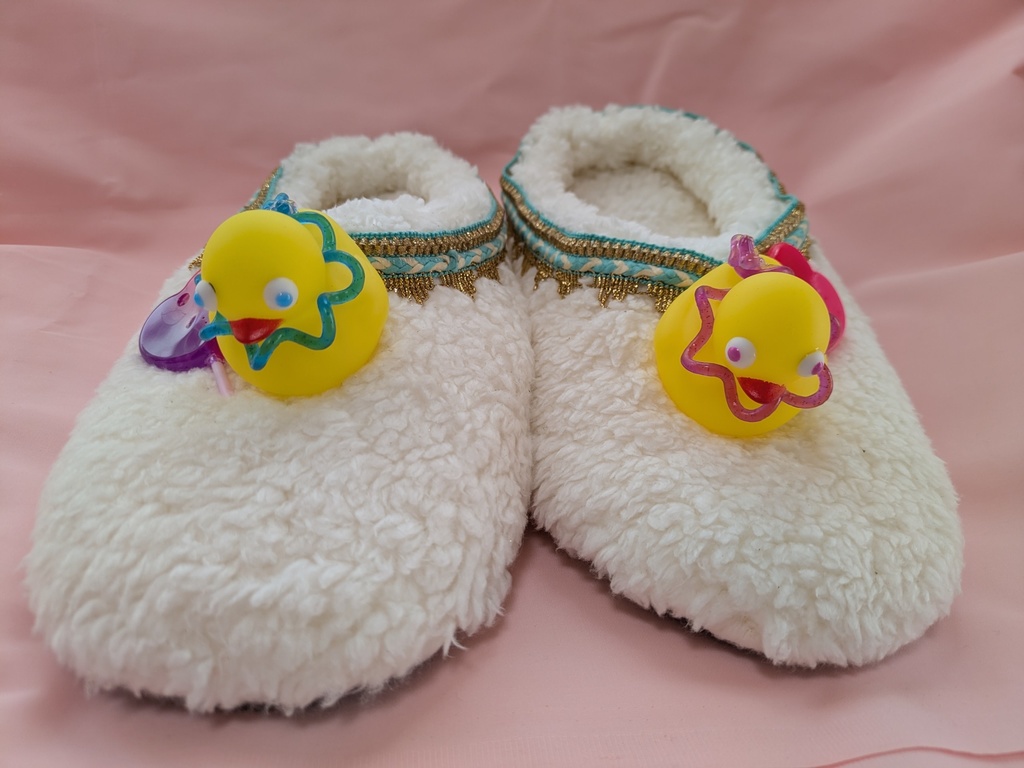 アップちゃんのイタズラすりっぱ(エリザベス)