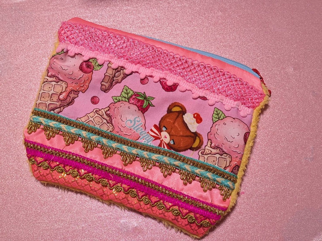 おめかしポーチ（ぴんくっま）