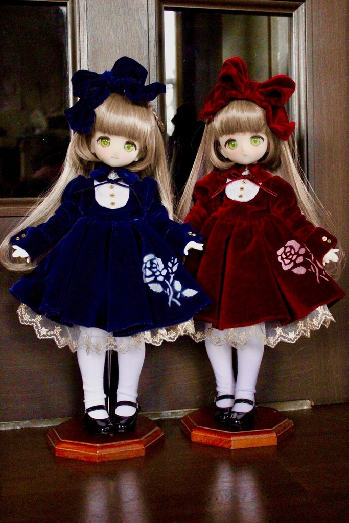 ■KUMAKOちゃん&MDDさん(40cmドール)用 ベルベットドレスセット(ネイビー