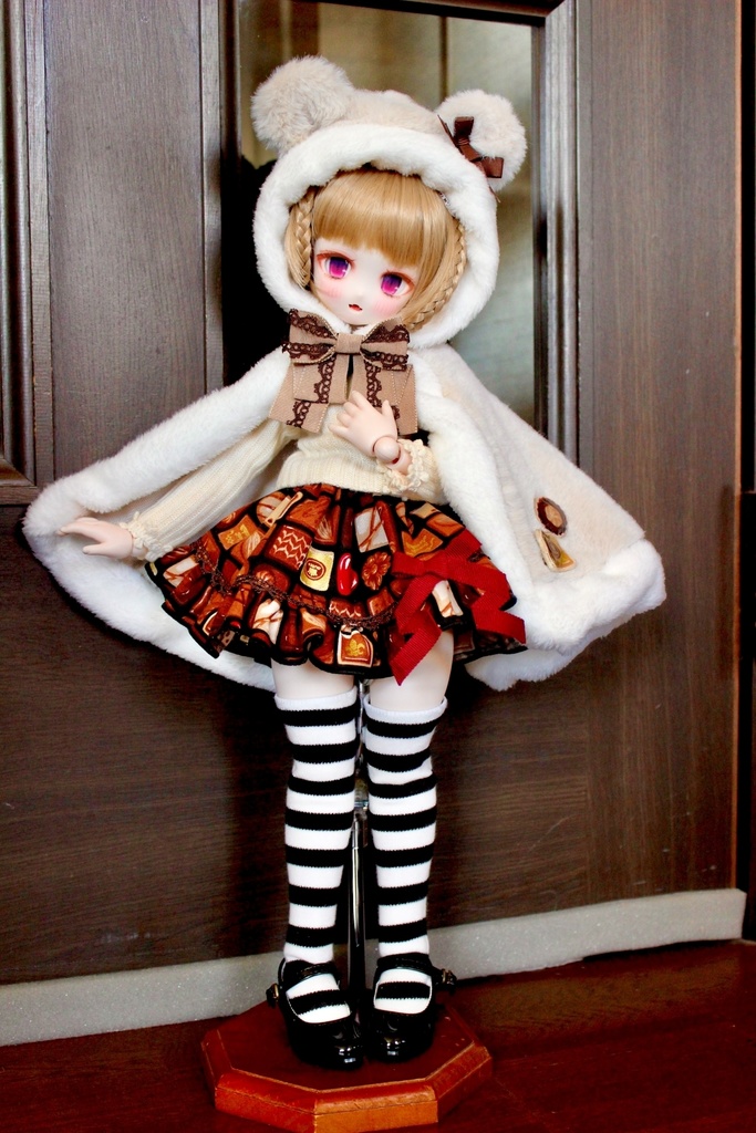 ■KUMAKOちゃん&MDDさん(40cmドール)用のくまマント(カフェモカ)