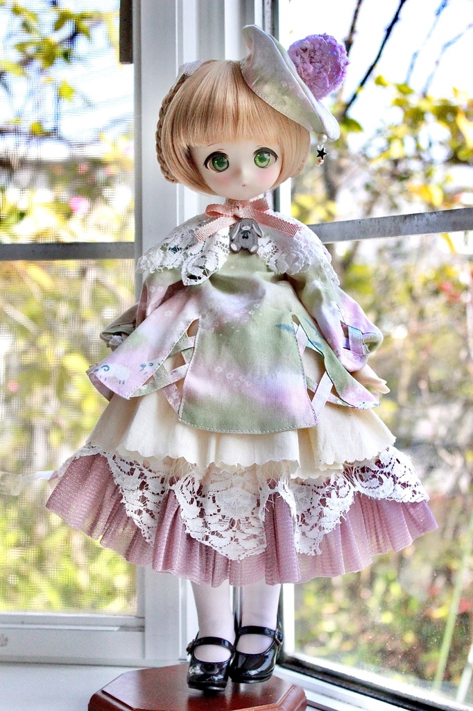 ■KUMAKOちゃん&MDDさん(40cmドール)用 印象派絵描きのお嬢さんセット(春の花畑(グリーン&ピンク))