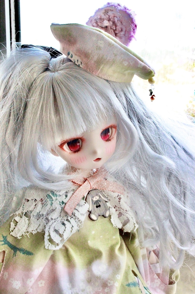 ■KUMAKOちゃん&MDDさん(40cmドール)用 印象派絵描きのお嬢さんセット(春の花畑(グリーン&ピンク))