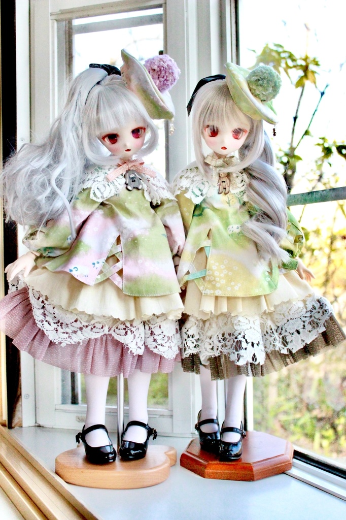 ■KUMAKOちゃん&MDDさん(40cmドール)用 印象派絵描きのお嬢さんセット(春の花畑(グリーン&ピンク))