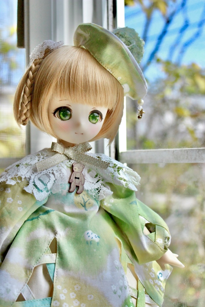 ■KUMAKOちゃん&MDDさん(40cmドール)用 印象派絵描きのお嬢さんセット(春の草原(グリーン&イエロー))