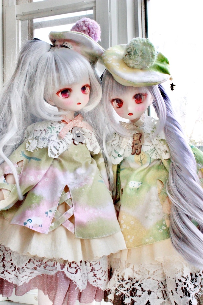 ■KUMAKOちゃん&MDDさん(40cmドール)用 印象派絵描きのお嬢さんセット(春の草原(グリーン&イエロー))