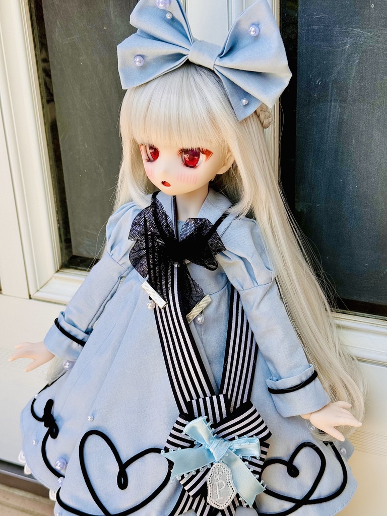 ■ (ワンオフ)MDDさん&KUMAKOちゃん(40cmドール)用ハート&リボンラインのワンピースセット(サックス)