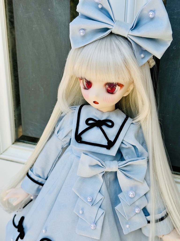 ■ (ワンオフ)MDDさん&KUMAKOちゃん(40cmドール)用ハート&リボンラインのワンピースセット(サックス)