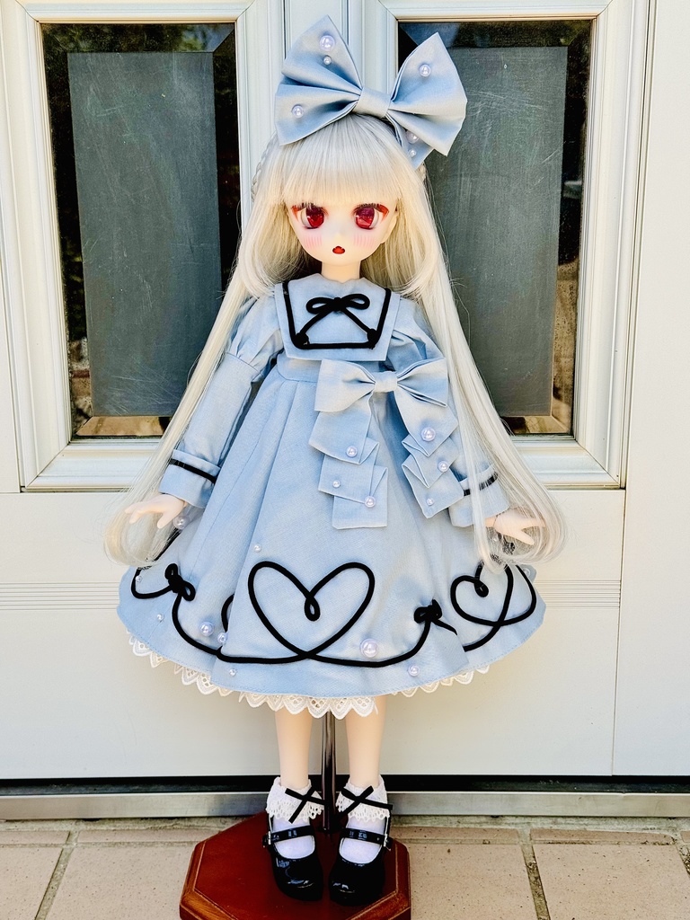 ■ (ワンオフ)MDDさん&KUMAKOちゃん(40cmドール)用ハート&リボンラインのワンピースセット(サックス)