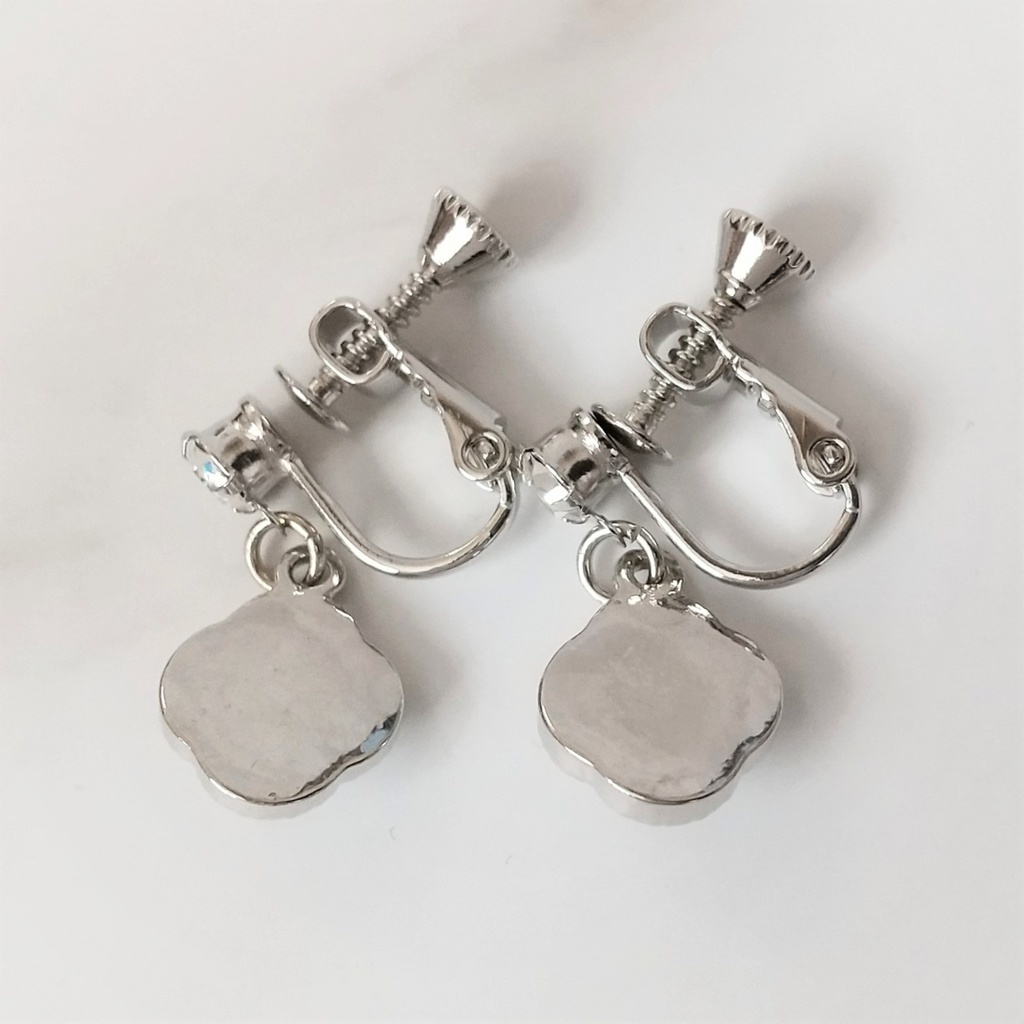 蝶のイヤリング