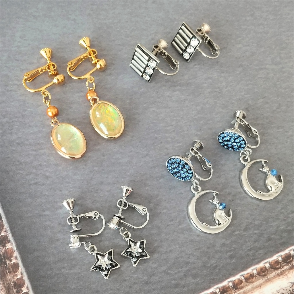 ビーズとスワロフスキークリスタルのイヤリング