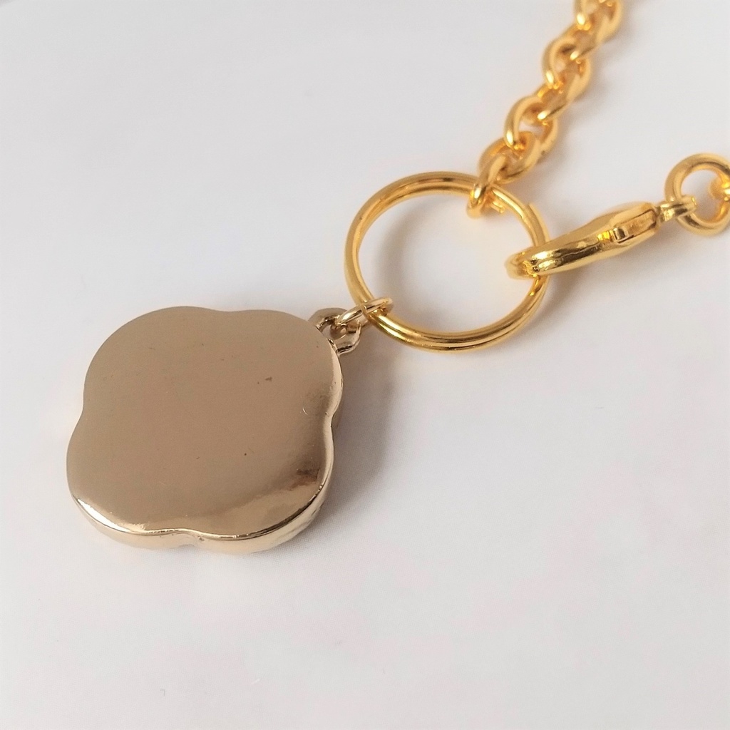 花のバッグチャーム