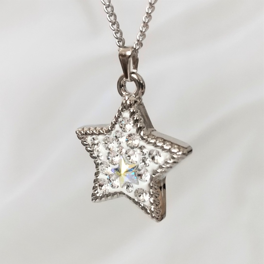 星のネックレス