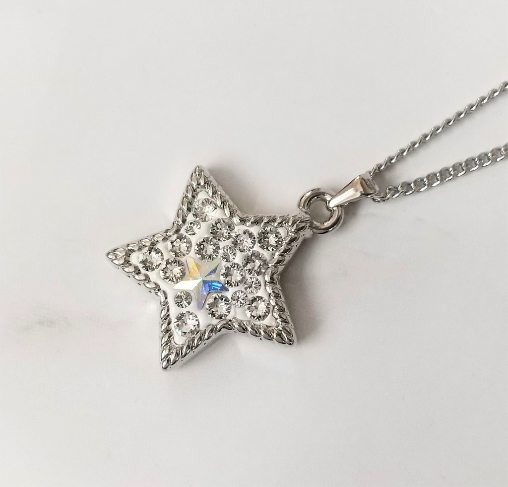 星のネックレス