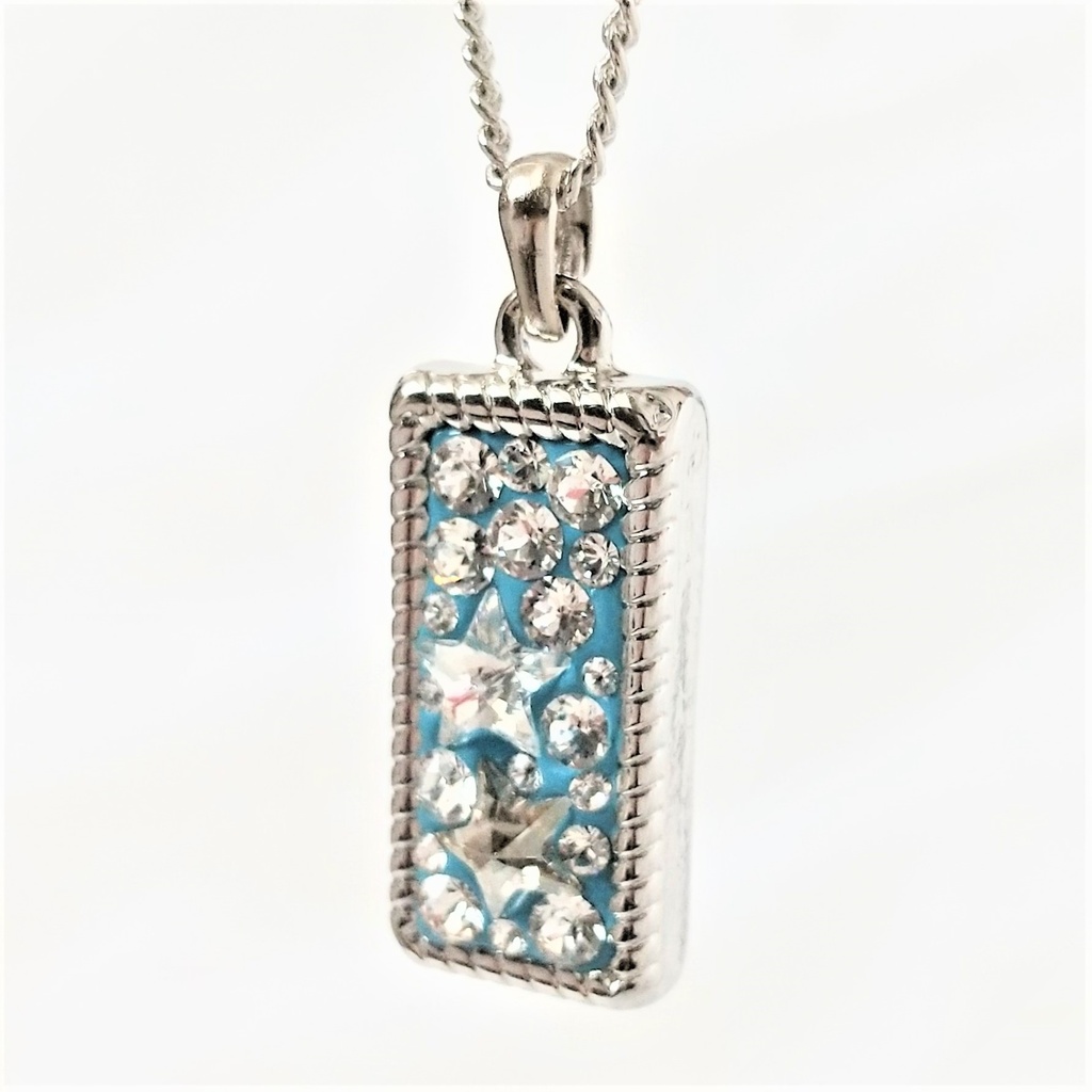 スクエアネックレス