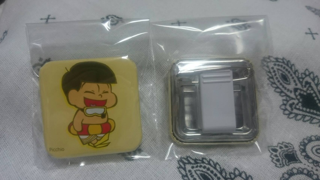 おそ松さん 水着 缶バッジ