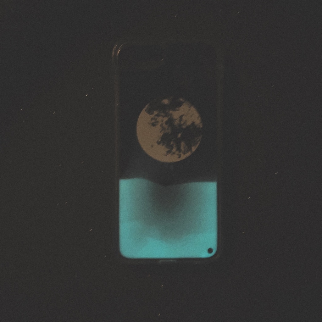 月のネオンサンドケース