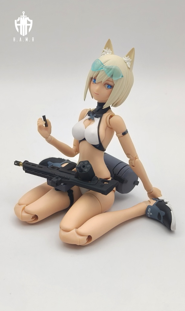 URK - SIX12 1/12WEAPON