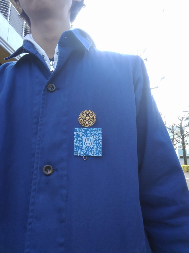 持ち歩くQR・音楽アクセサリー、piQxRチップ! 001「♪ジ間旅行者のための狂走曲1」