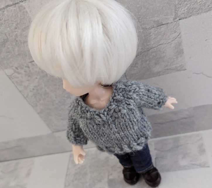 ドール用 Vネックニット