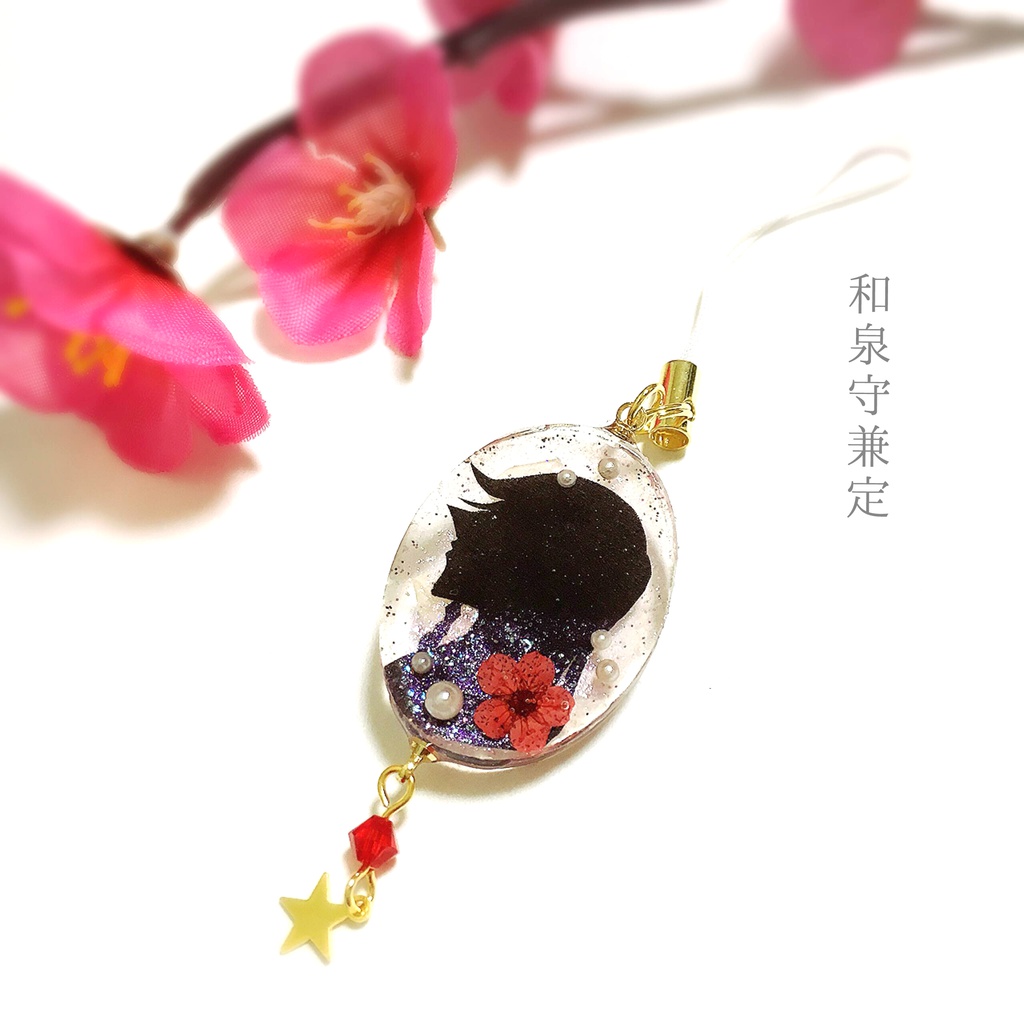 和泉守兼定・堀川国広イメージ切り絵ストラップ