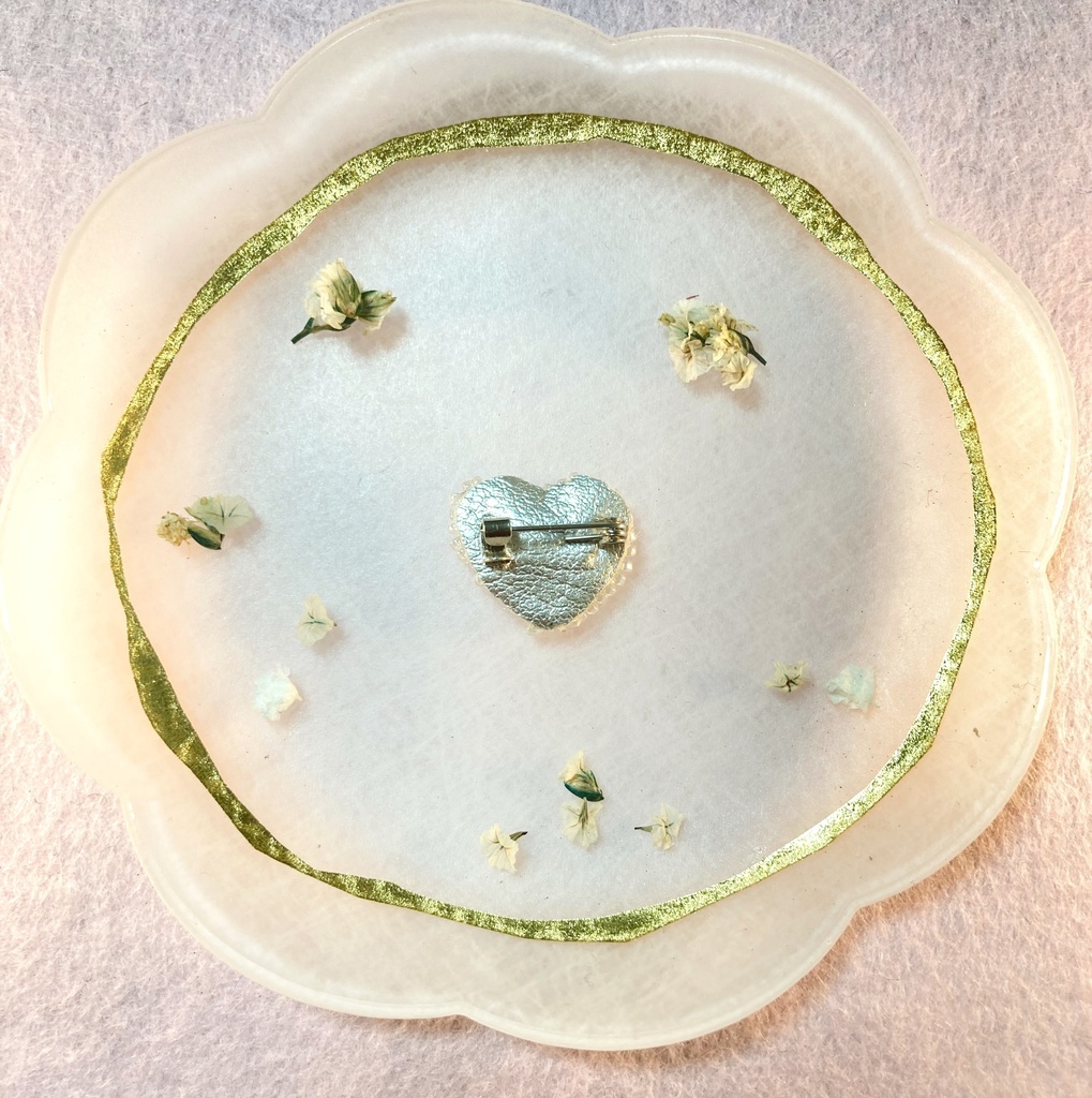 ぬい用ハートブローチ white