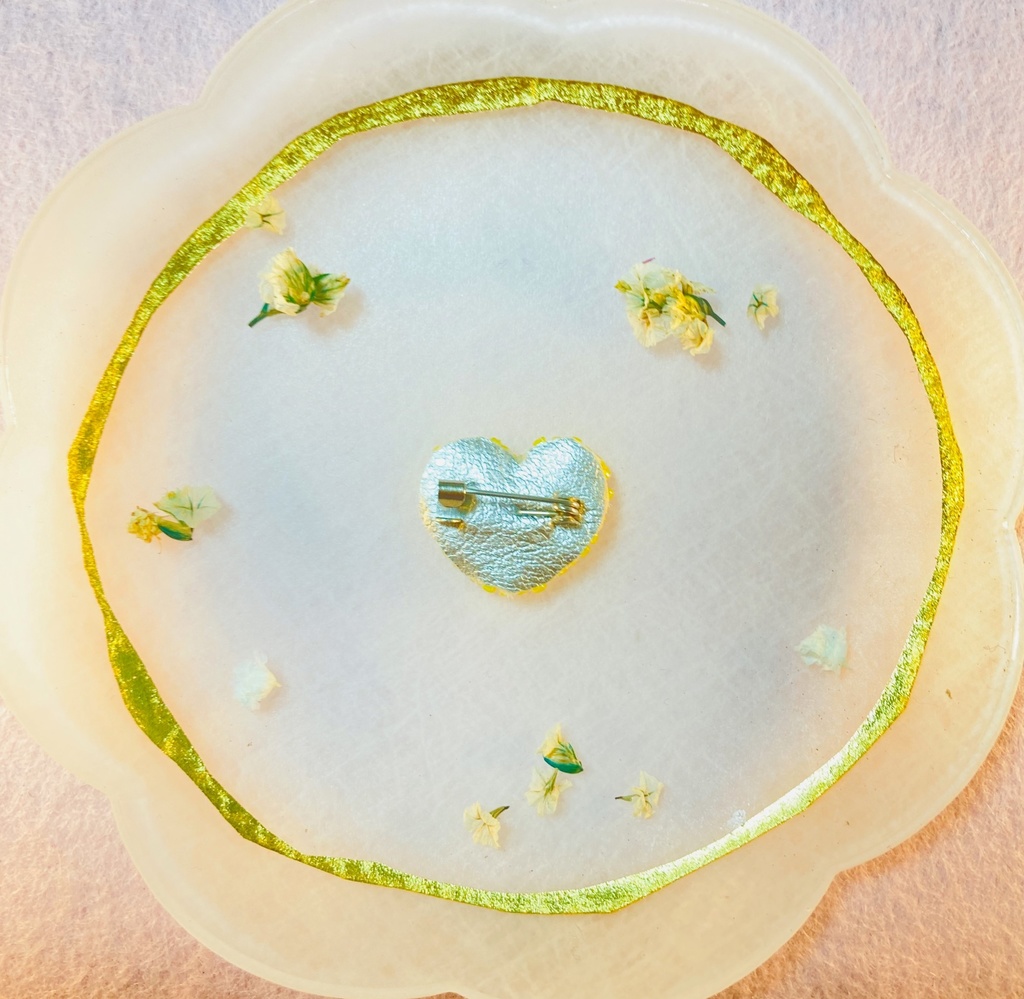 ぬい用ハートブローチ yellow