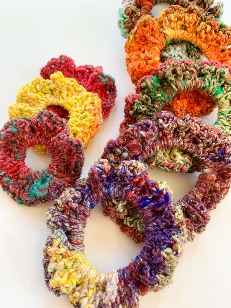 《毛糸のシュシュ》グラデーションがきれい☆