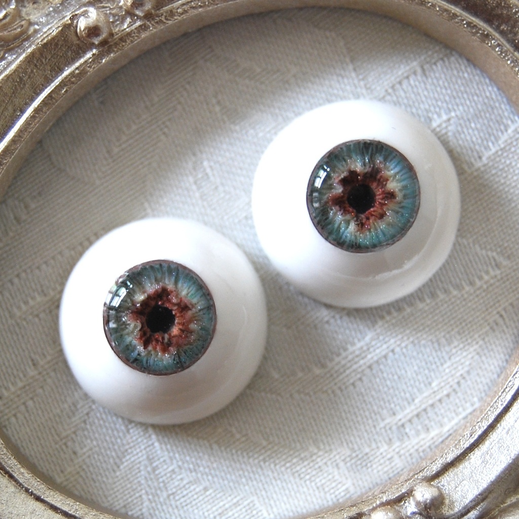 20mm/10mm【グリーン系】ドールアイ