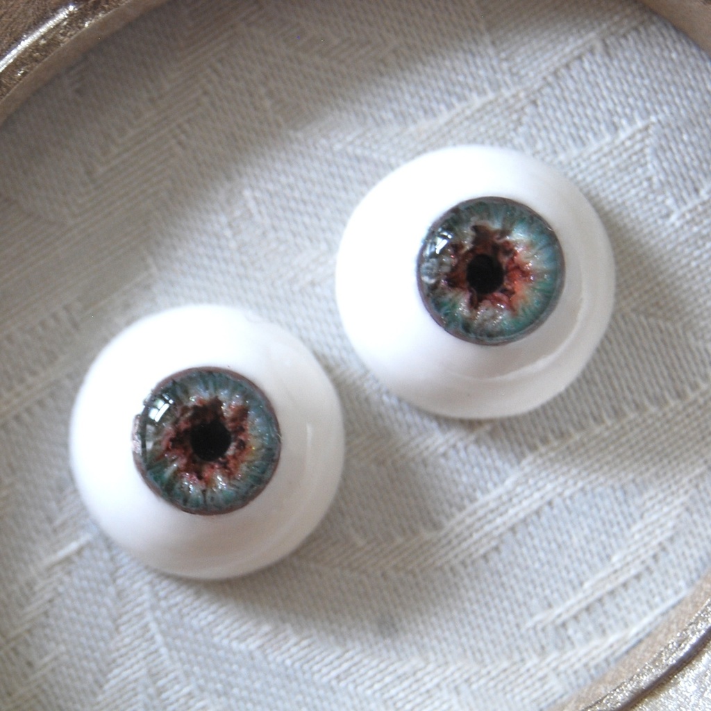 16mm/8mm【グリーン系】ドールアイ