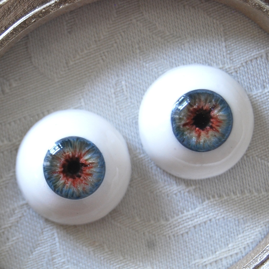 18mm/9mm【ブルー系】ドールアイ