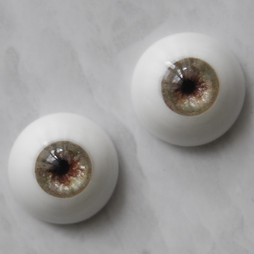 14mm/7mm【ヘーゼル】ドールアイ