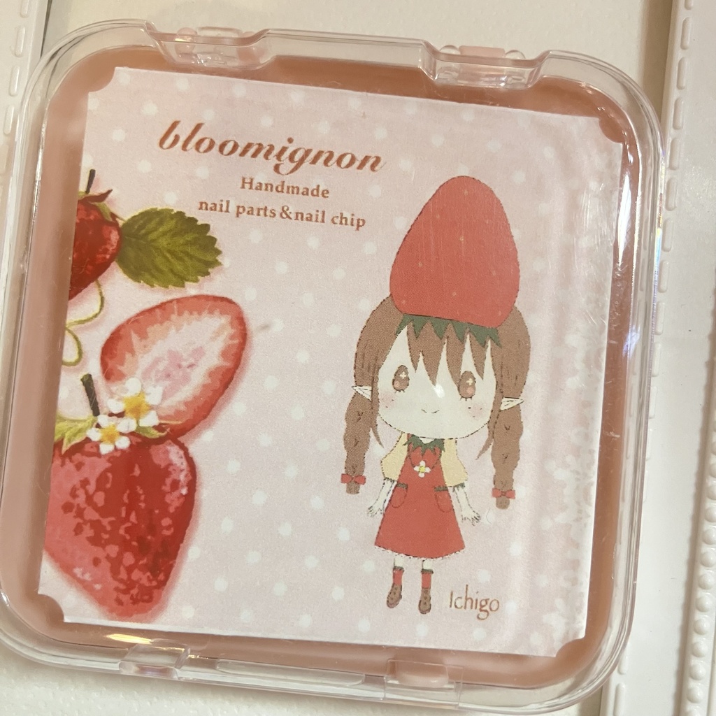 いちごちゃん&いちごうさぎちゃんのネイルチップ(՞>⩊<՞)