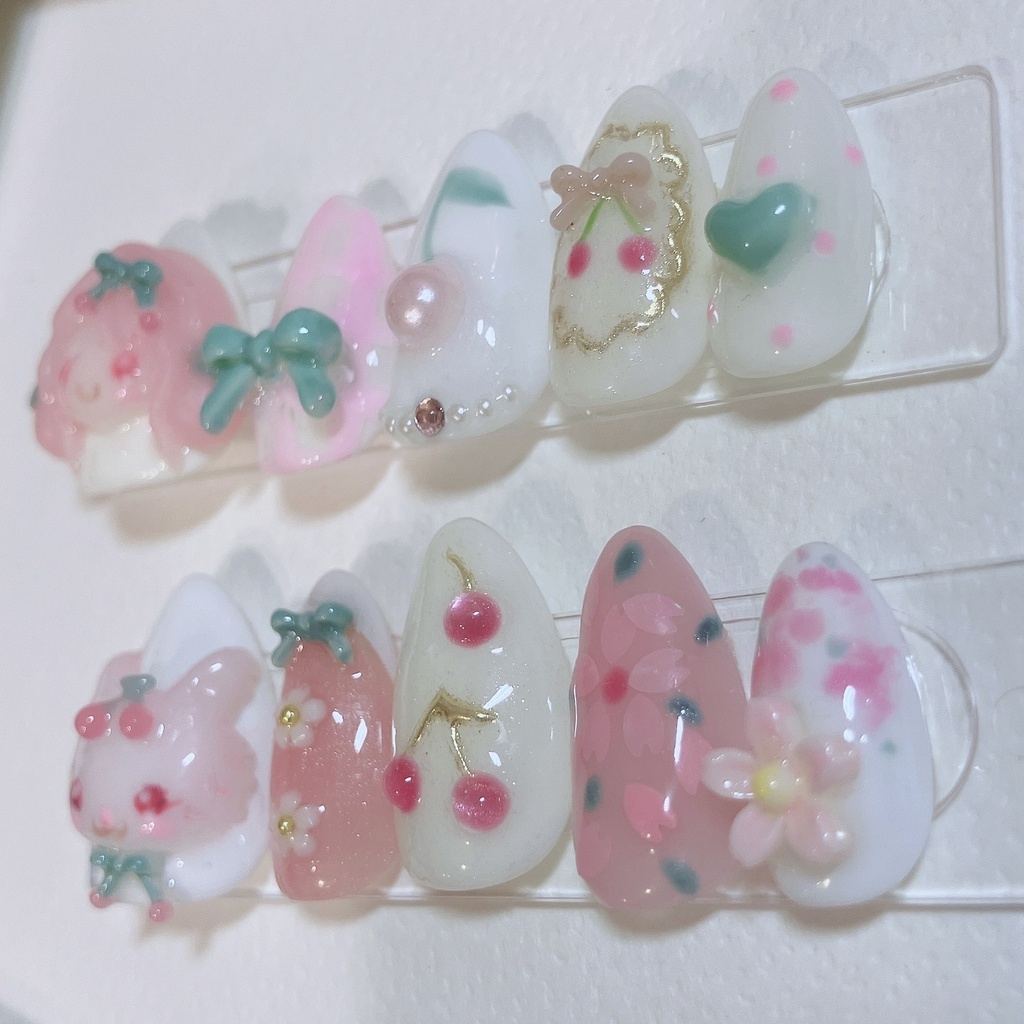 ぷっくり3Dのお団子さくらんぼちゃんとさくらんぼぎつねさんのネイルチップฅ^•ﻌ•^ฅ