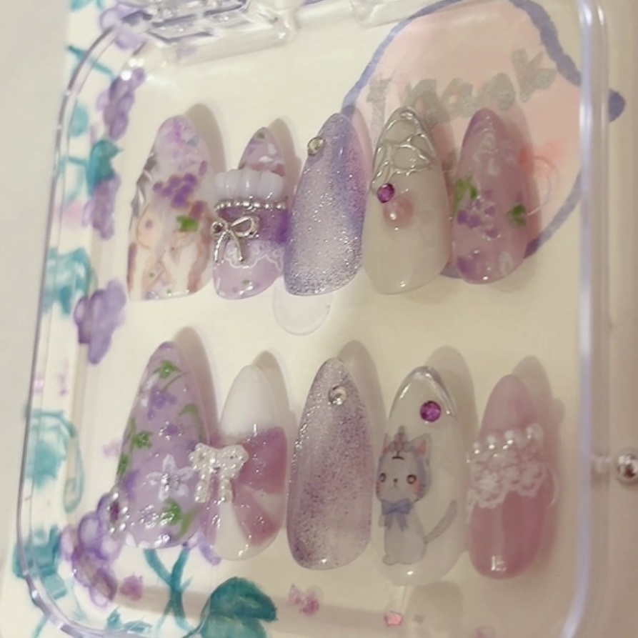 ぶどうちゃんの夢花火ネイルチップ