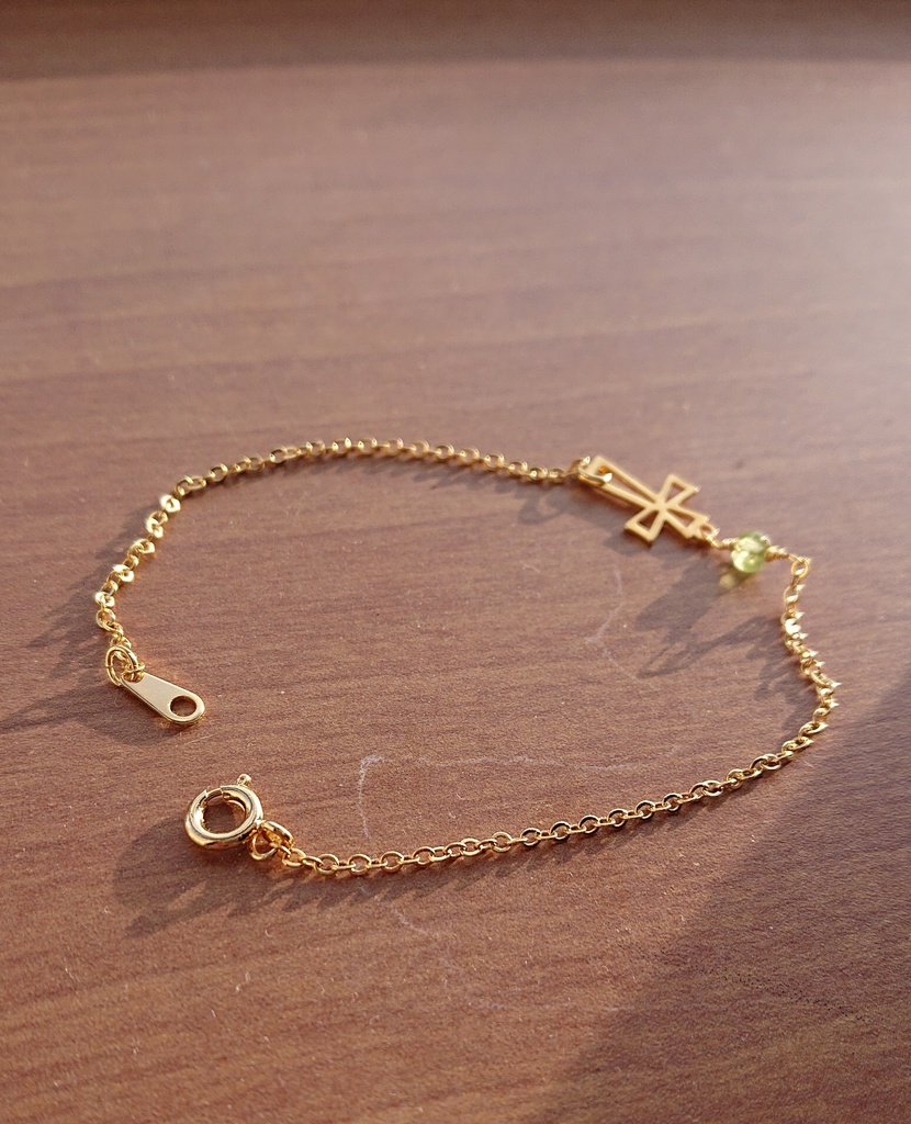 【ニア様専用】一粒ペリドットのクロスブレスレット