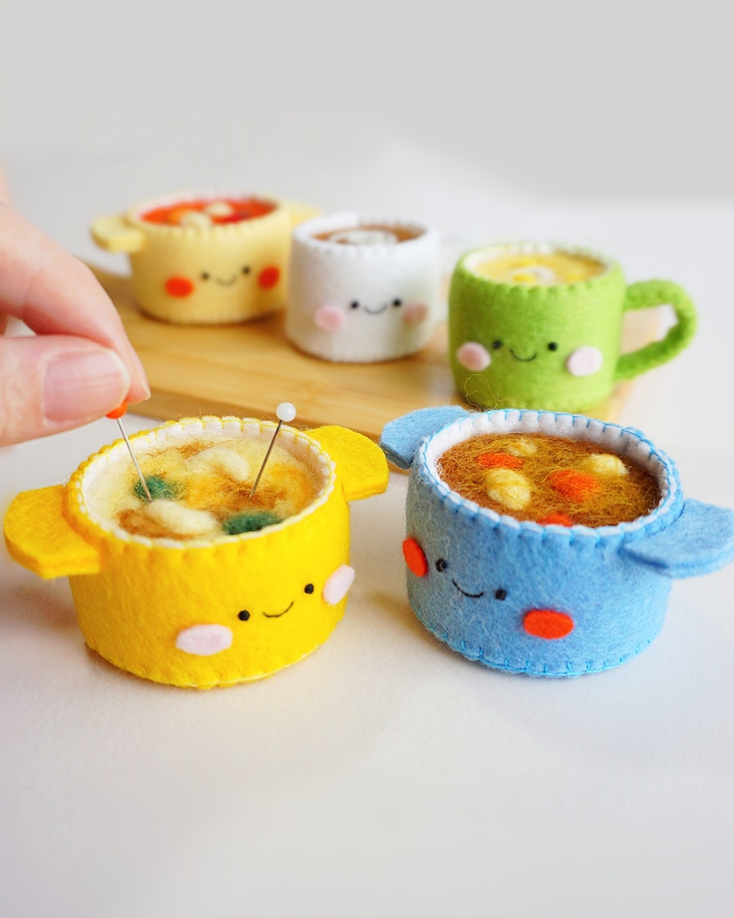 羊毛フェルトのピンクッション(カフェメニュー)