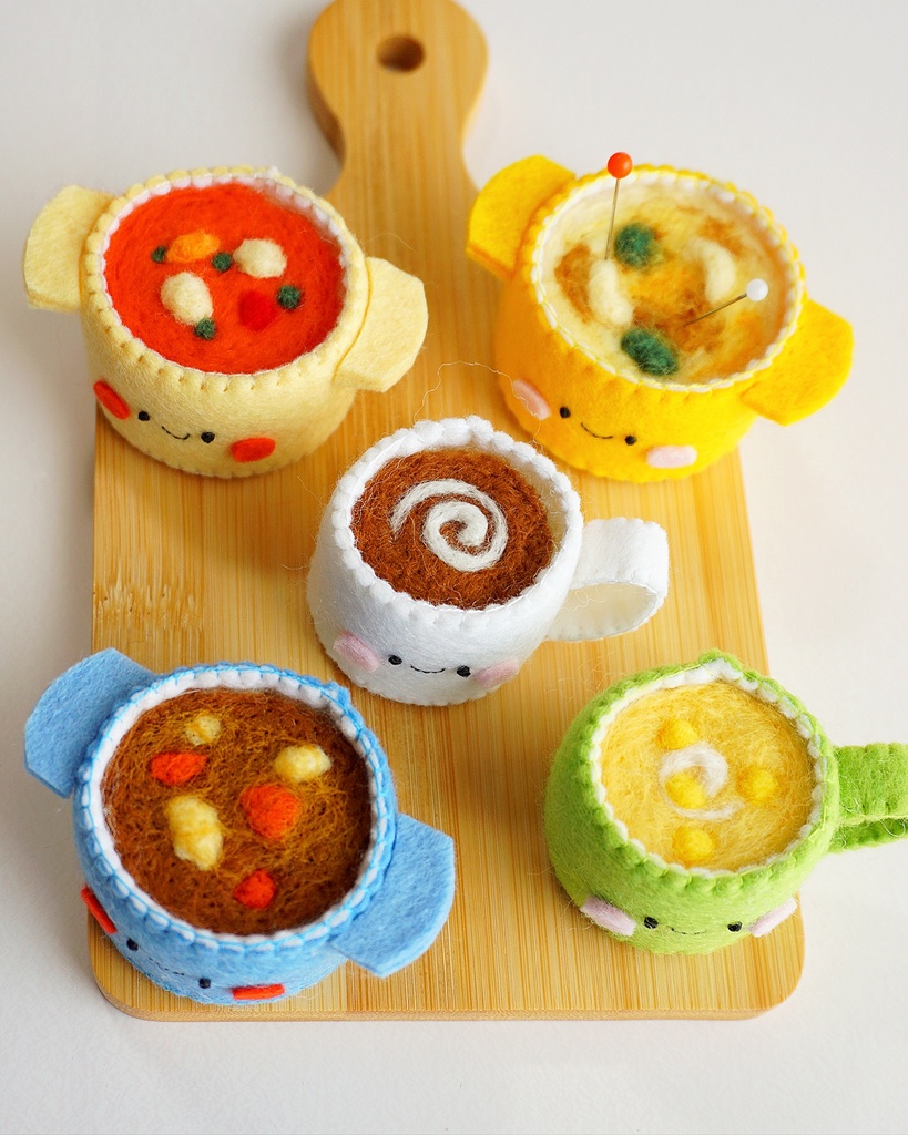 羊毛フェルトのピンクッション(カフェメニュー)