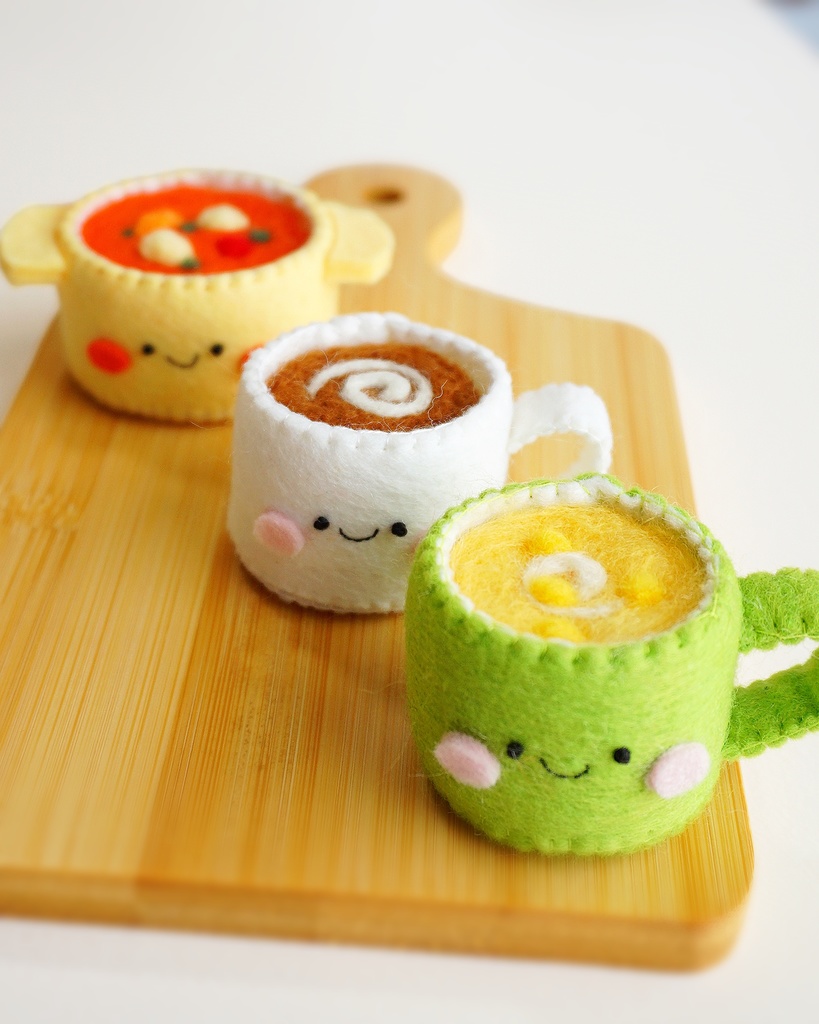 羊毛フェルトのピンクッション(カフェメニュー)