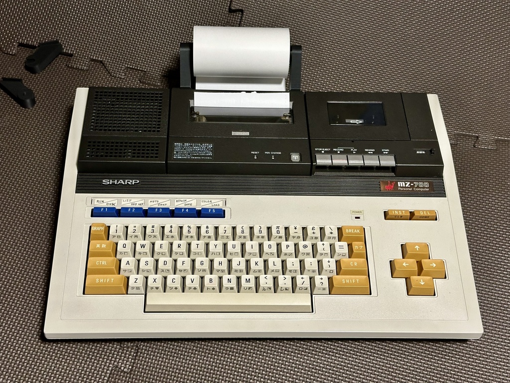 MZ-700プロッタプリンタ用ペーパーホルダーアームの3Dモデルデータ