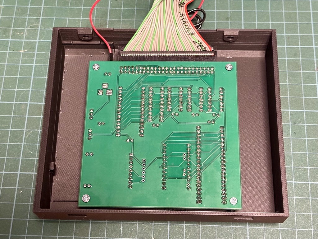 MZ-80K_SDをMZ-700のデータレコーダと置き換えて設置できるケースの3Dモデルデータ