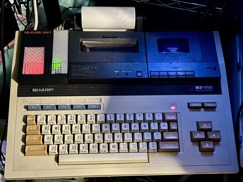 MZ-80K_SDをMZ-700の電源ユニットと置き換えて設置できるケースの3Dモデルデータ