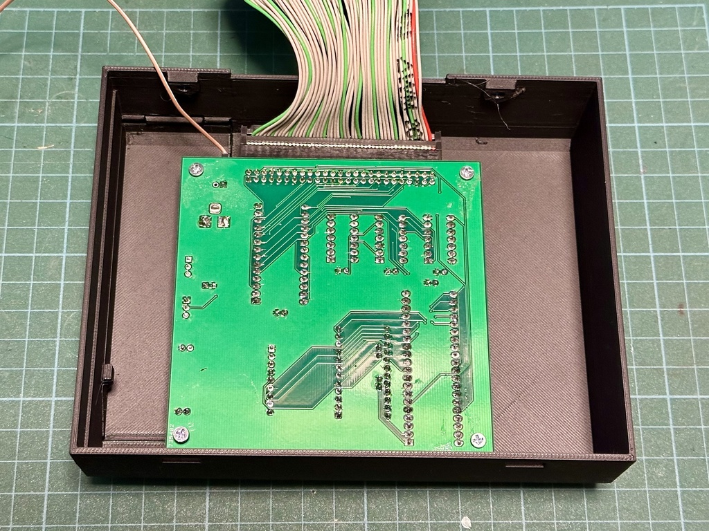 MZ-80K_SDをMZ-700のプロッタプリンタ設置場所に収納できるケースの3Dモデルデータ